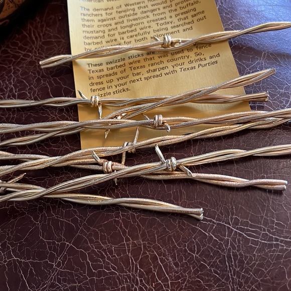 Texas Purties 24K Gold Plated Barbed Wire Swizzle Sticks - Picture 2 of 4